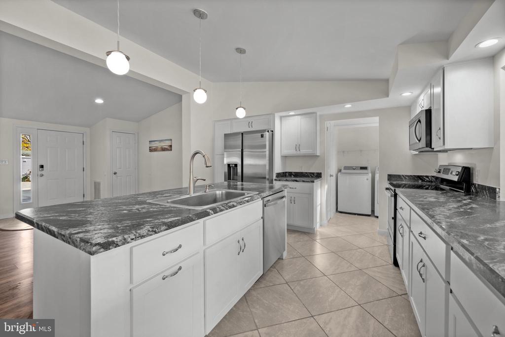 6 Ensign Dr