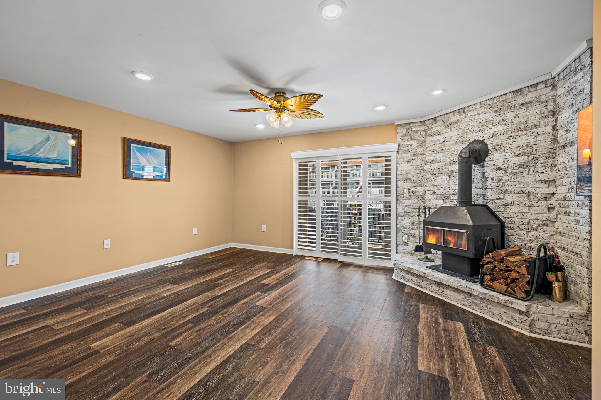 11611 WINDWARD DRIVE E