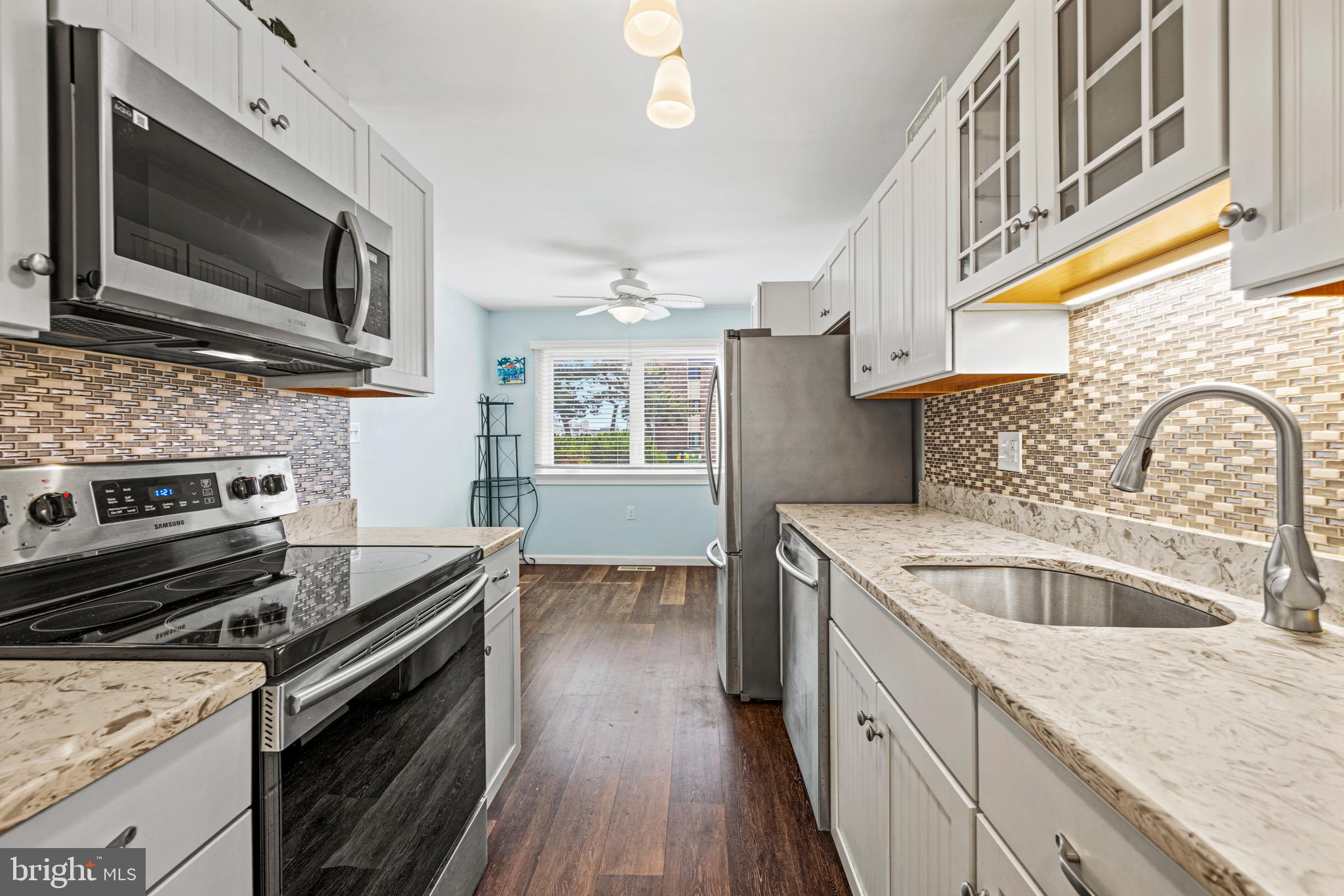 11611 WINDWARD DRIVE E