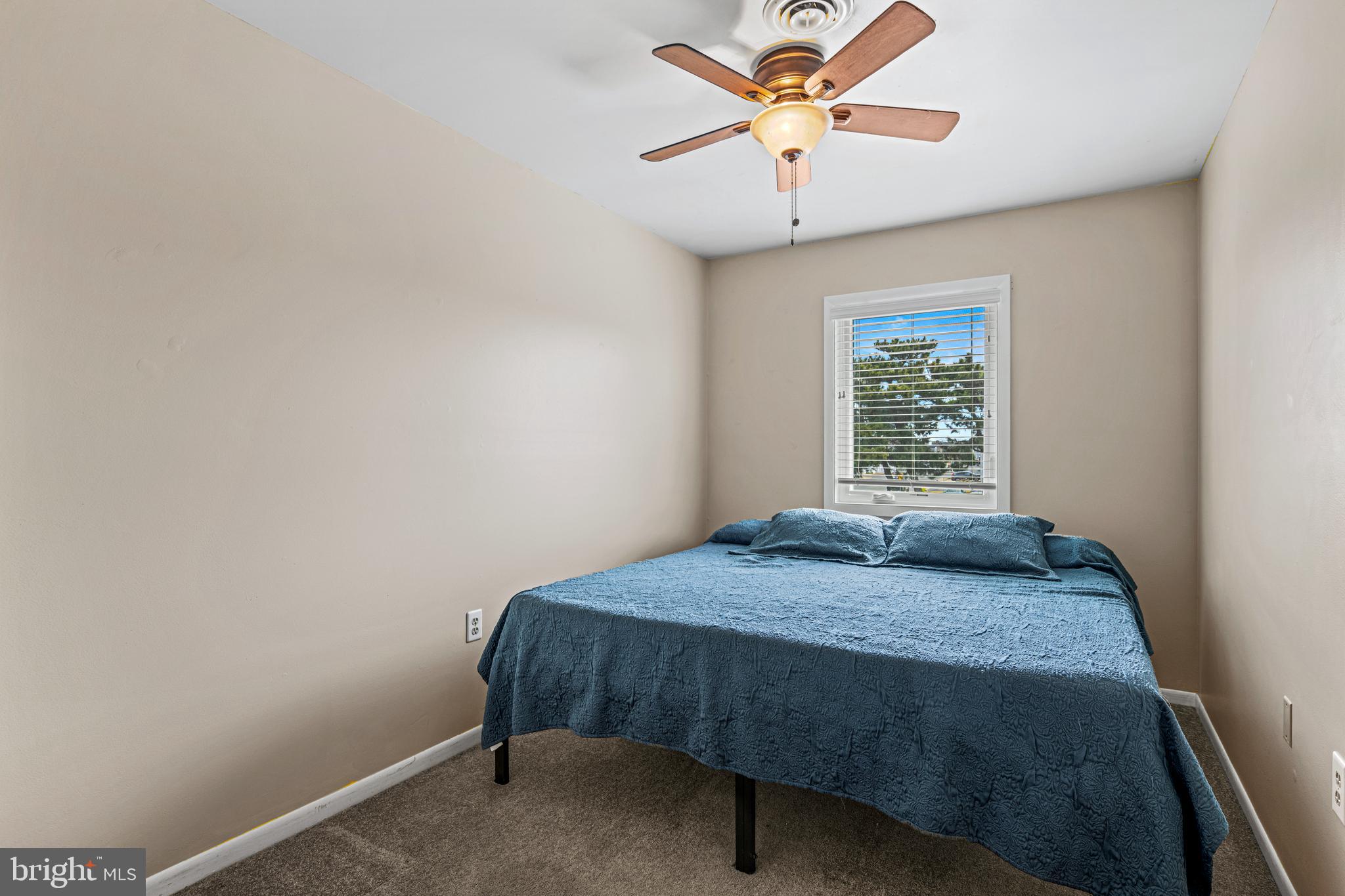 11611 WINDWARD DRIVE E