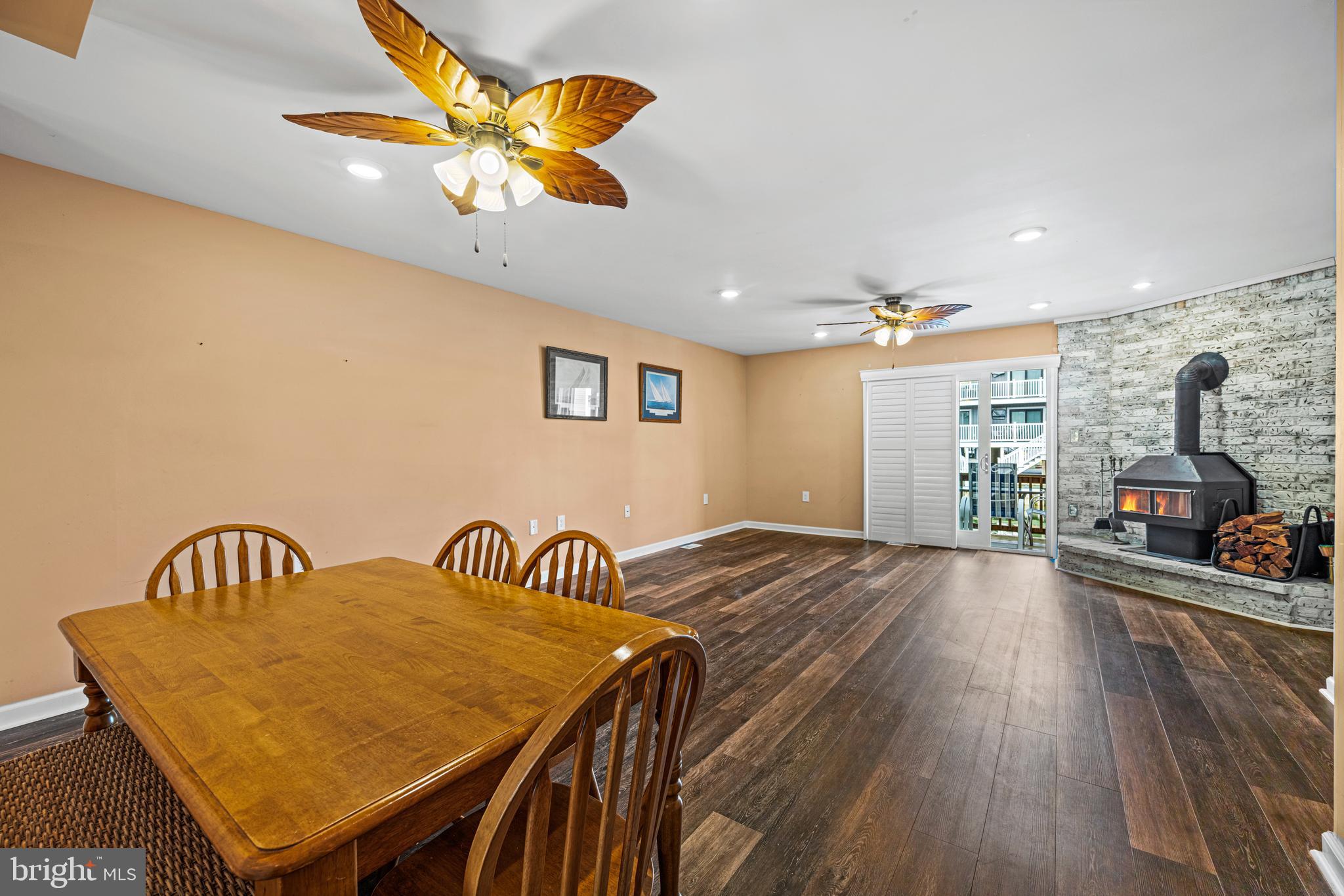 11611 WINDWARD DRIVE E