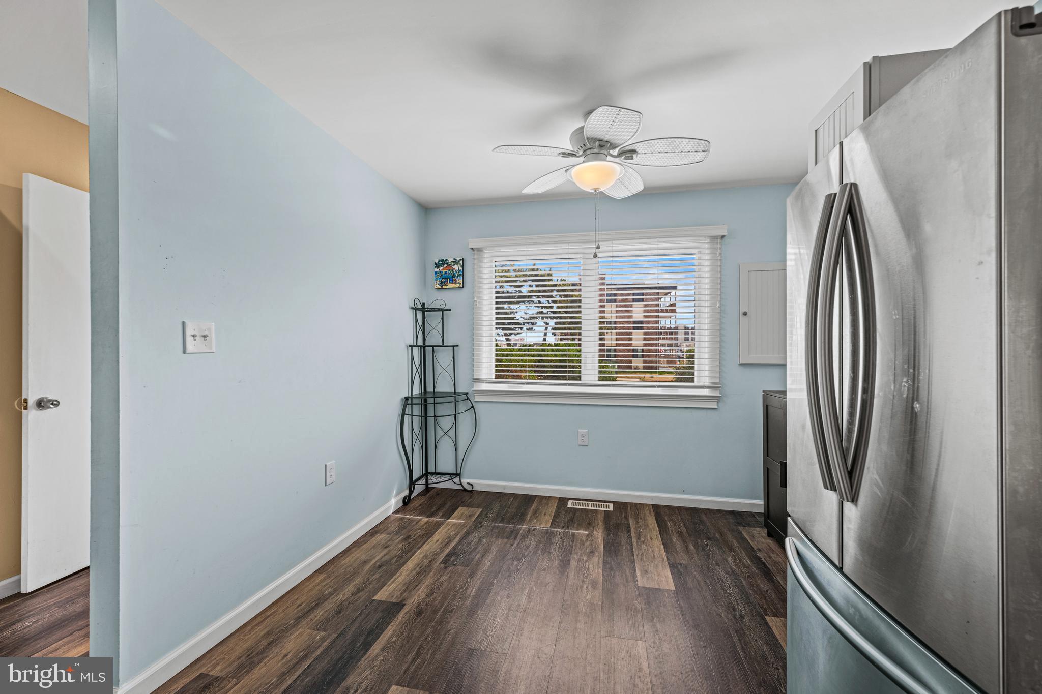 11611 WINDWARD DRIVE E