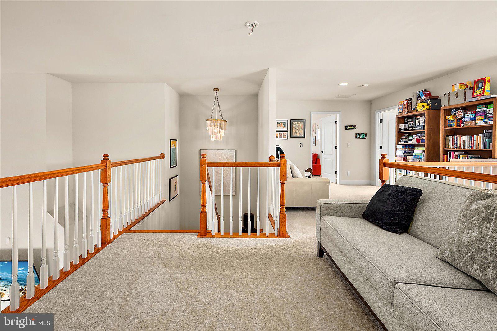 10214 RUFFIAN LANE