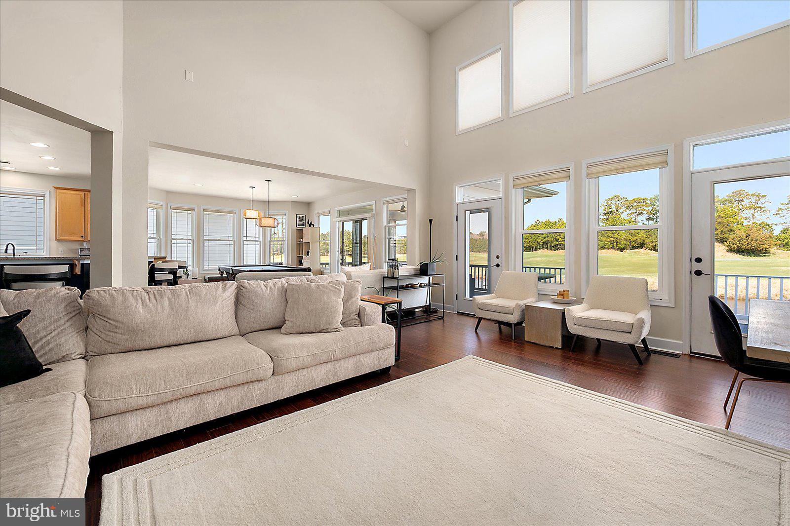 10214 RUFFIAN LANE