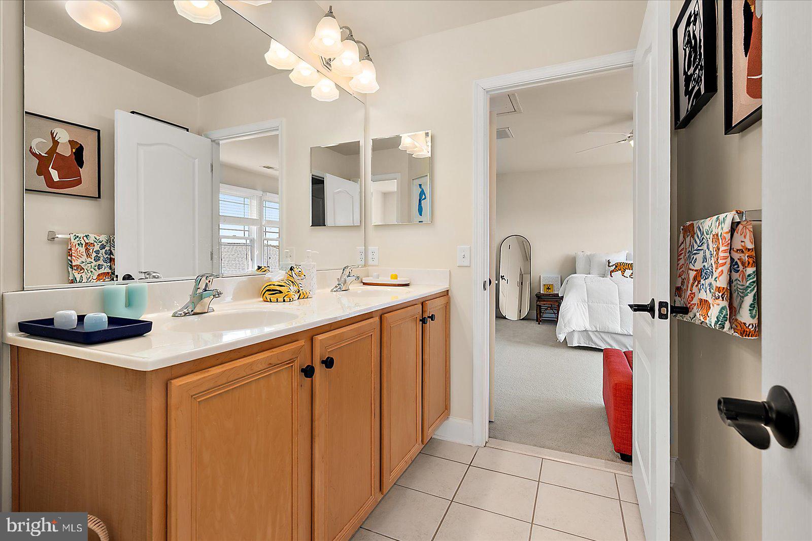 10214 RUFFIAN LANE