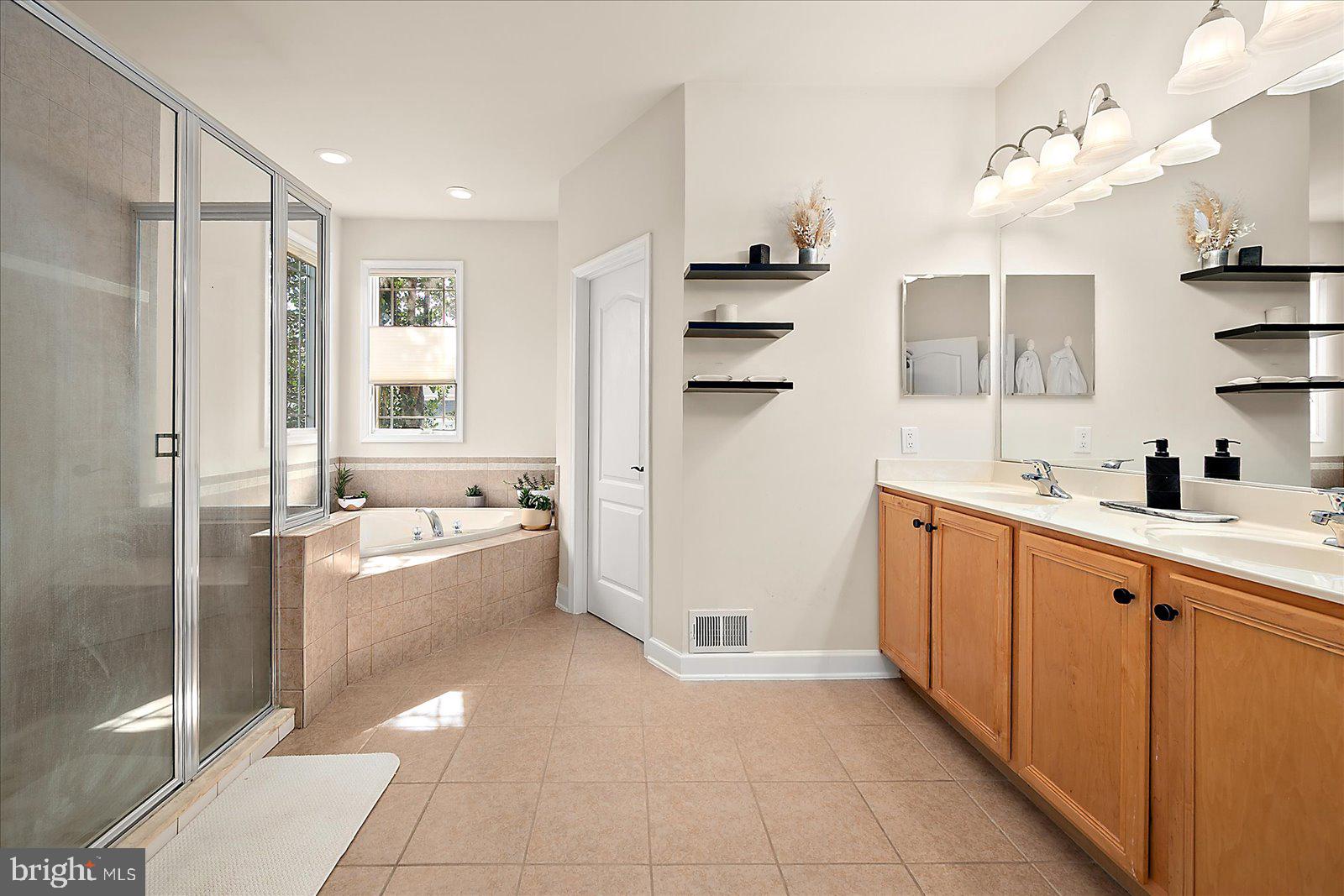 10214 RUFFIAN LANE