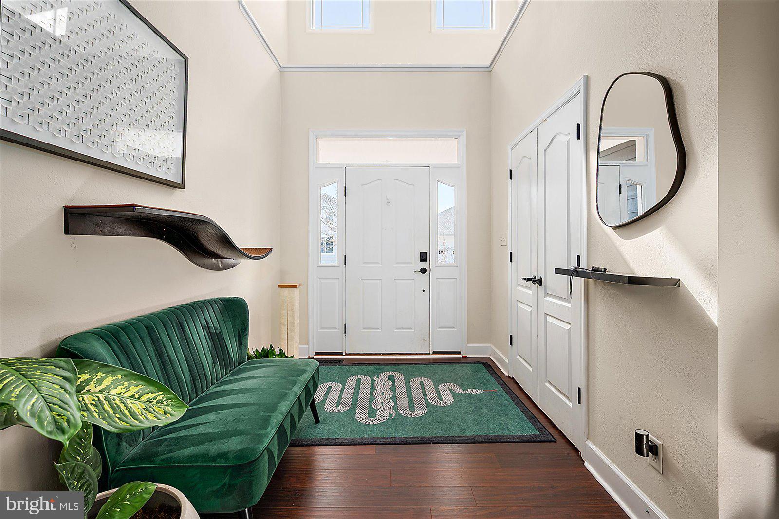 10214 RUFFIAN LANE