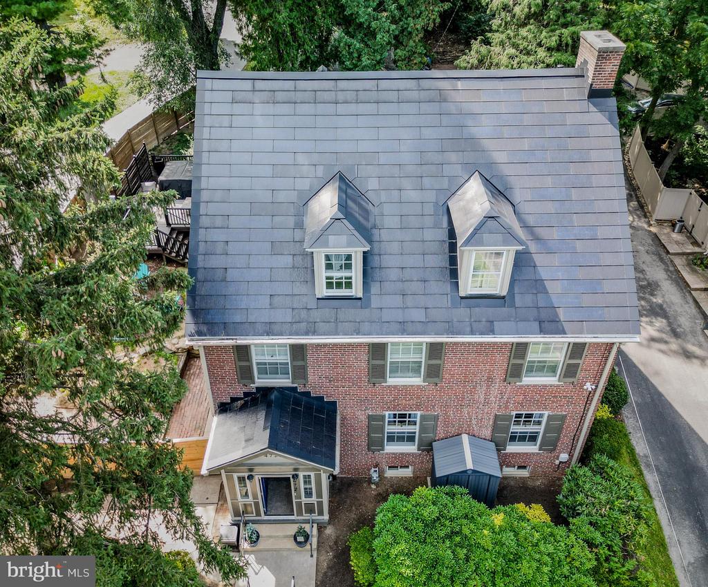 472 COUNTRY CLUB ROAD