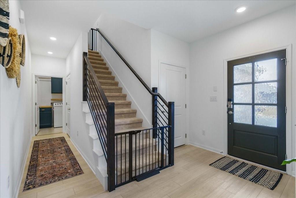 376 Papaya DR