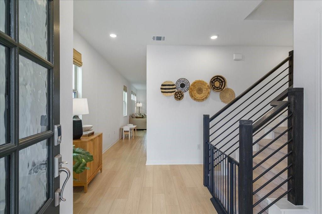 376 Papaya DR