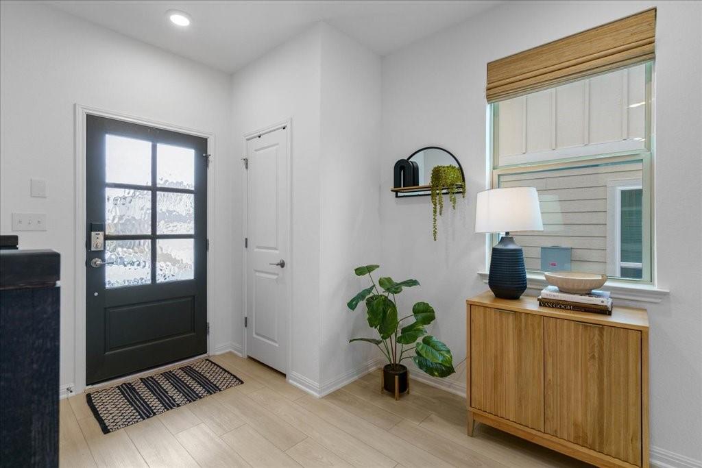 376 Papaya DR