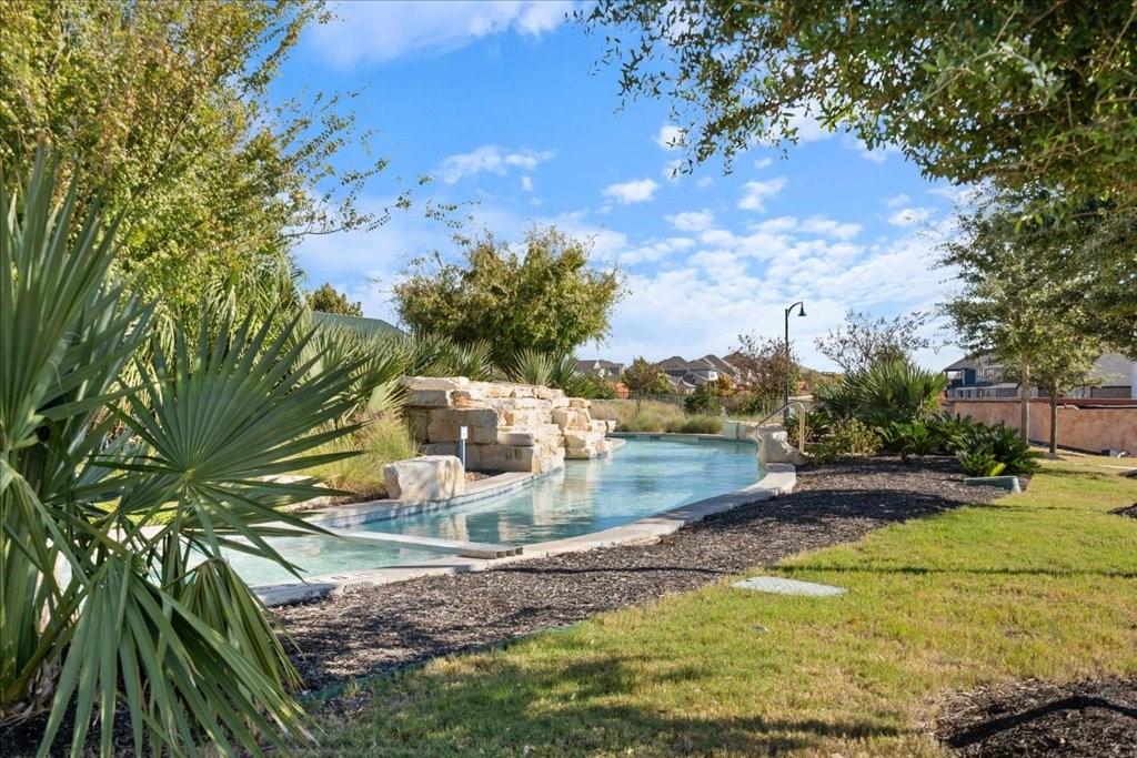 376 Papaya DR