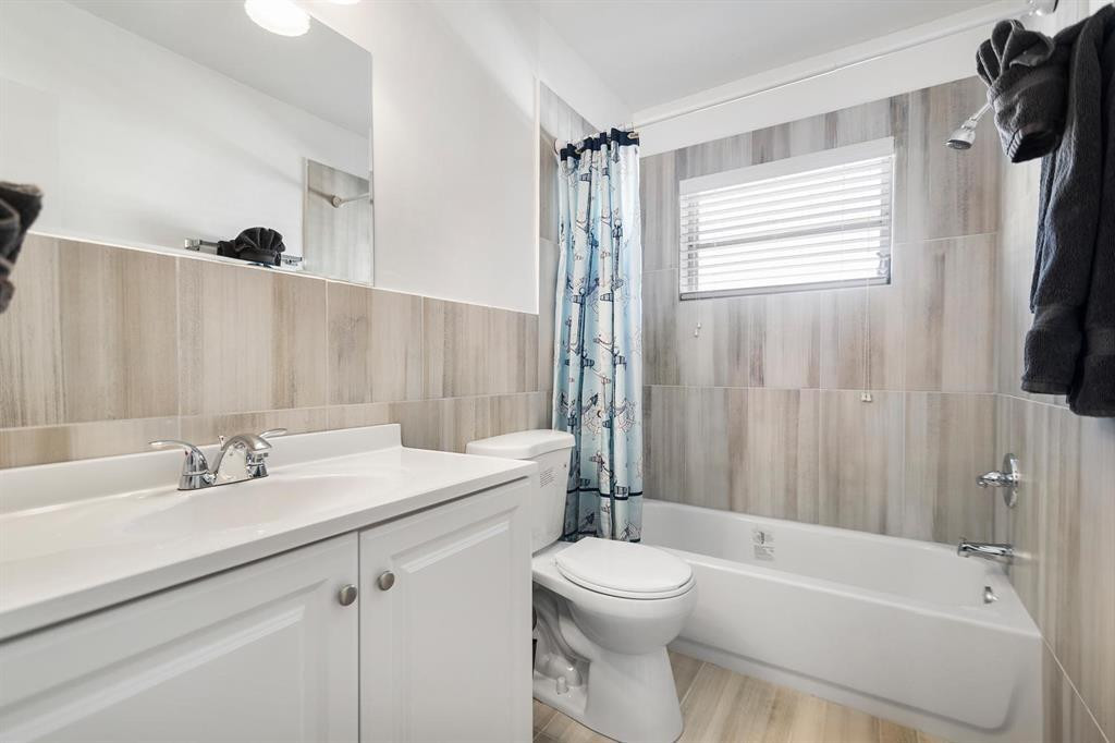 2501 NE 12th Street