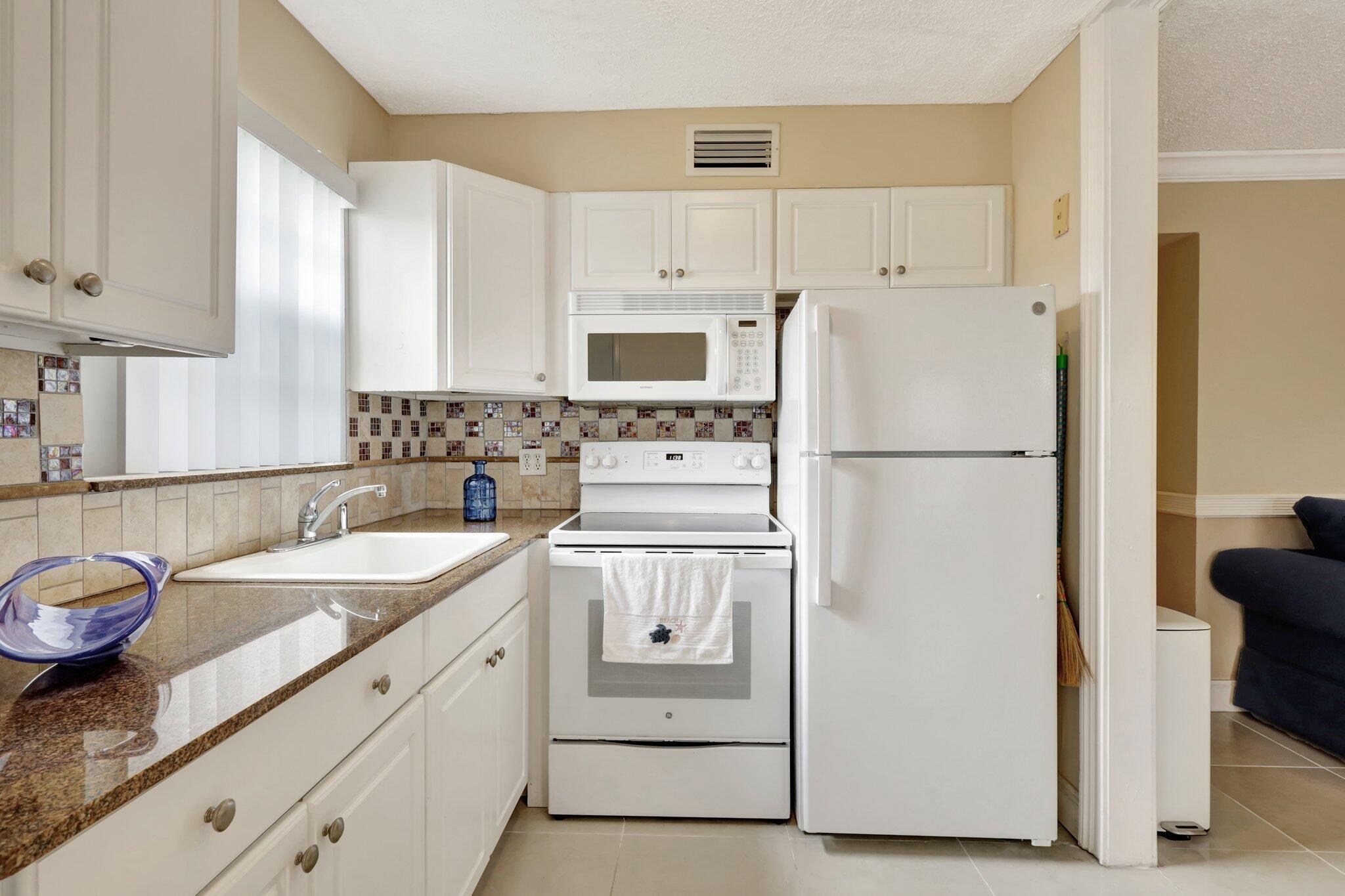 222 Kent M