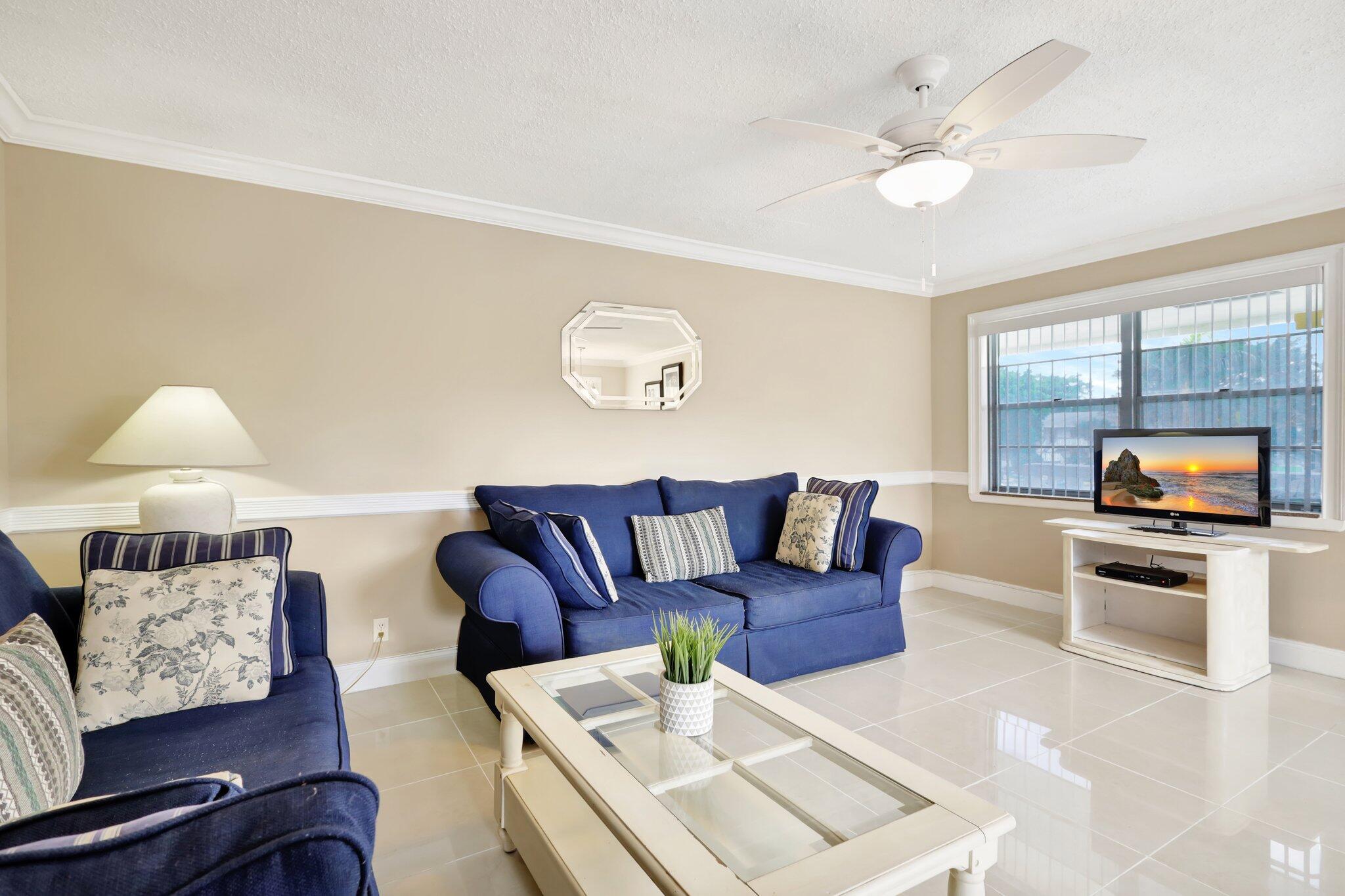 222 Kent M