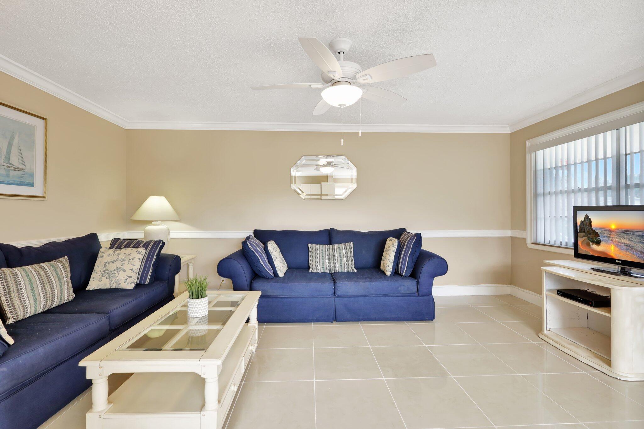 222 Kent M
