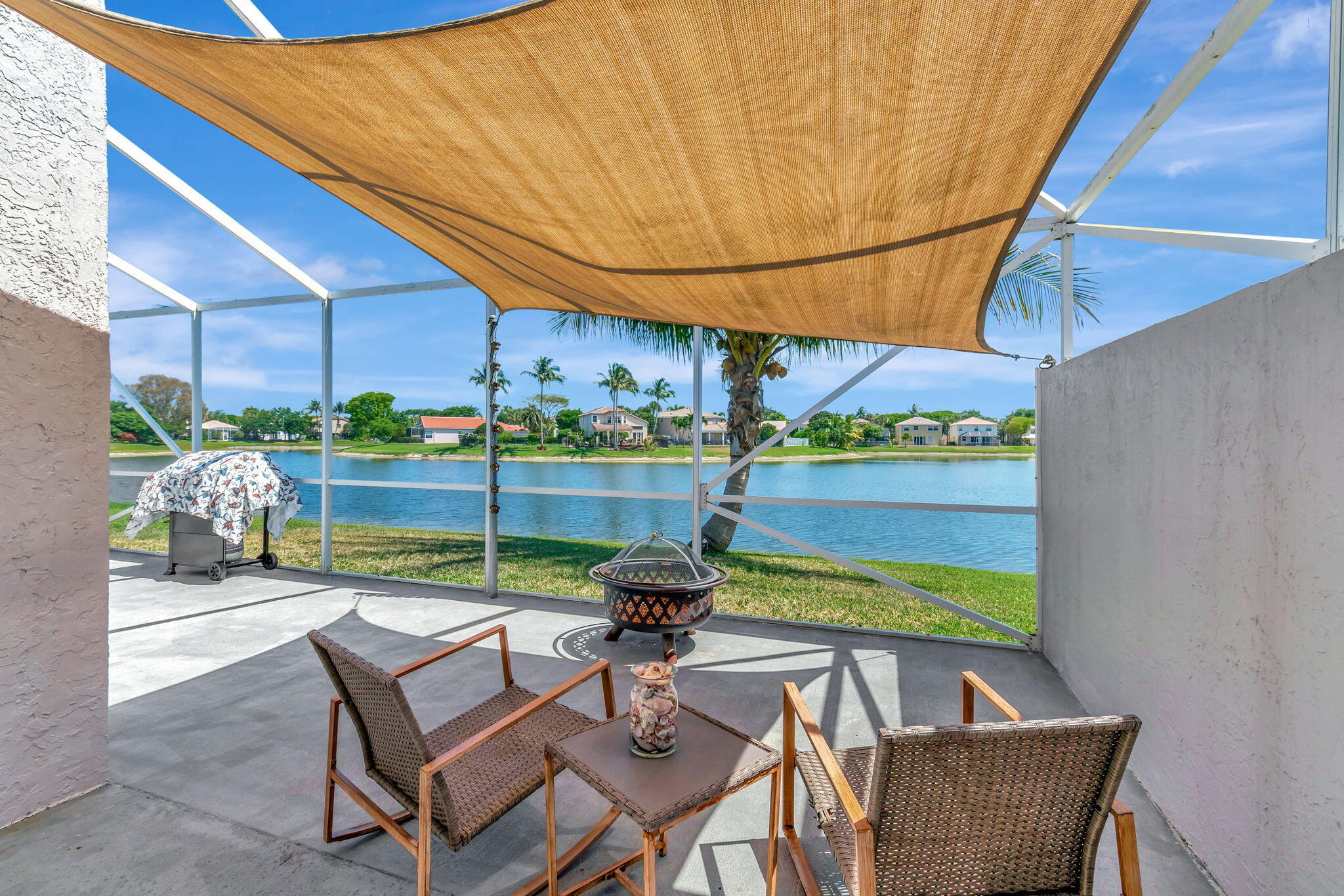 7865 Rockport Circle