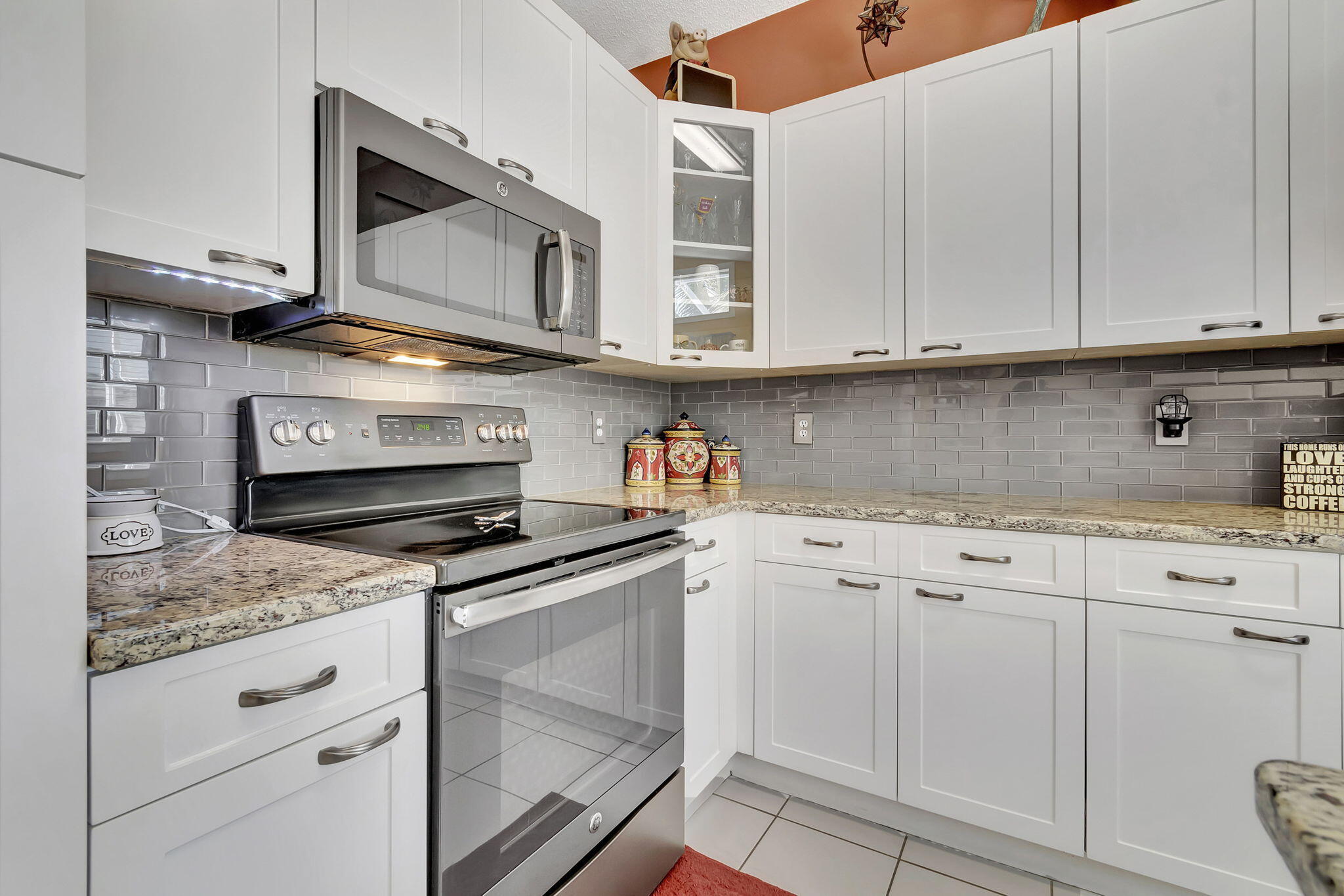 7865 Rockport Circle