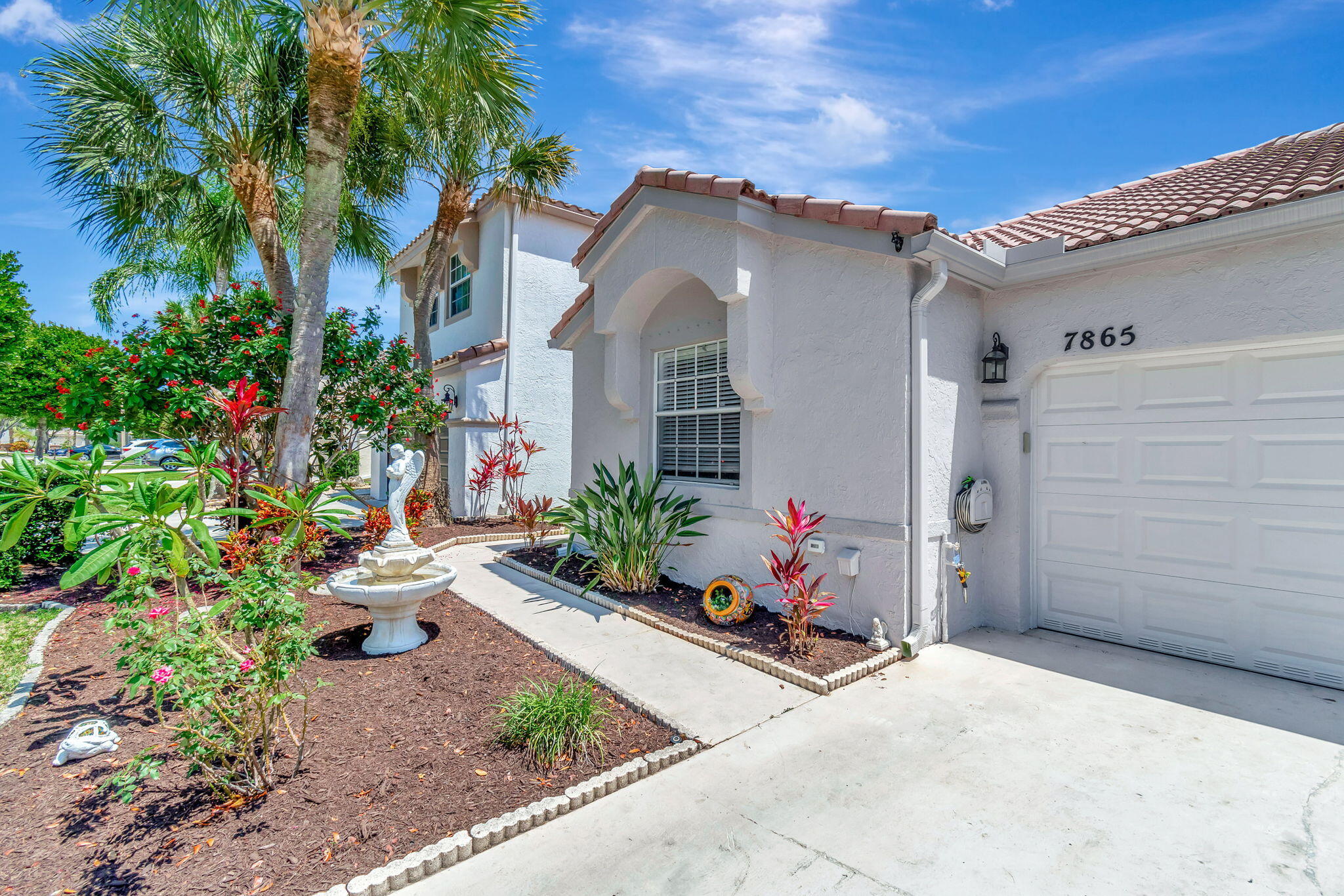 7865 Rockport Circle