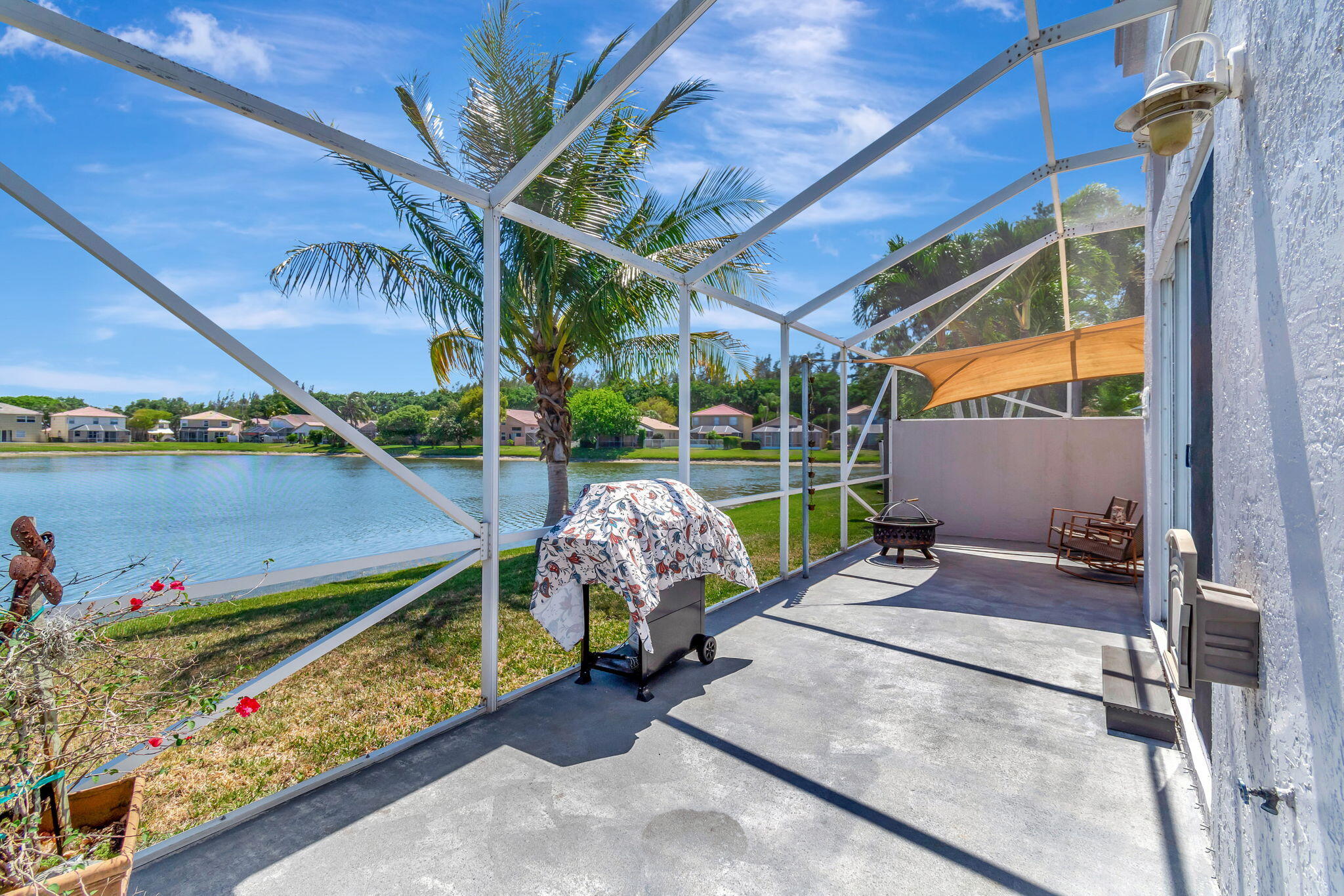 7865 Rockport Circle