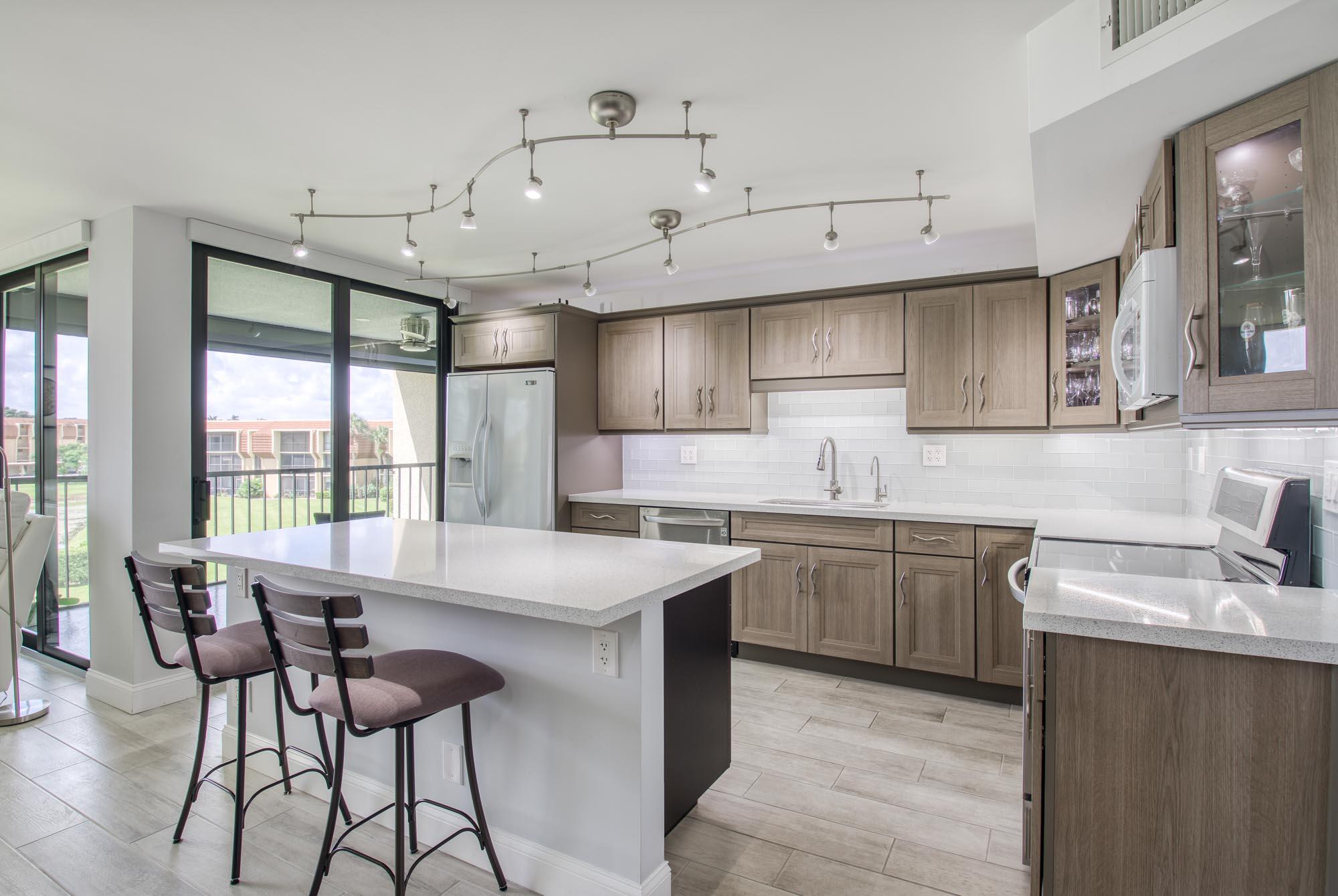 5344 Woodland Lakes Drive 321