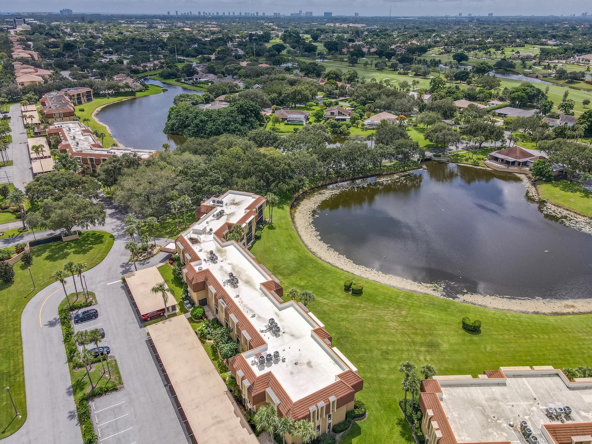5344 Woodland Lakes Drive 321