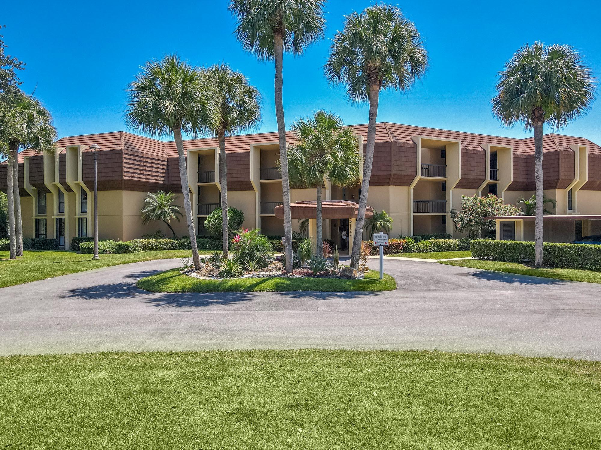 5344 Woodland Lakes Drive 321