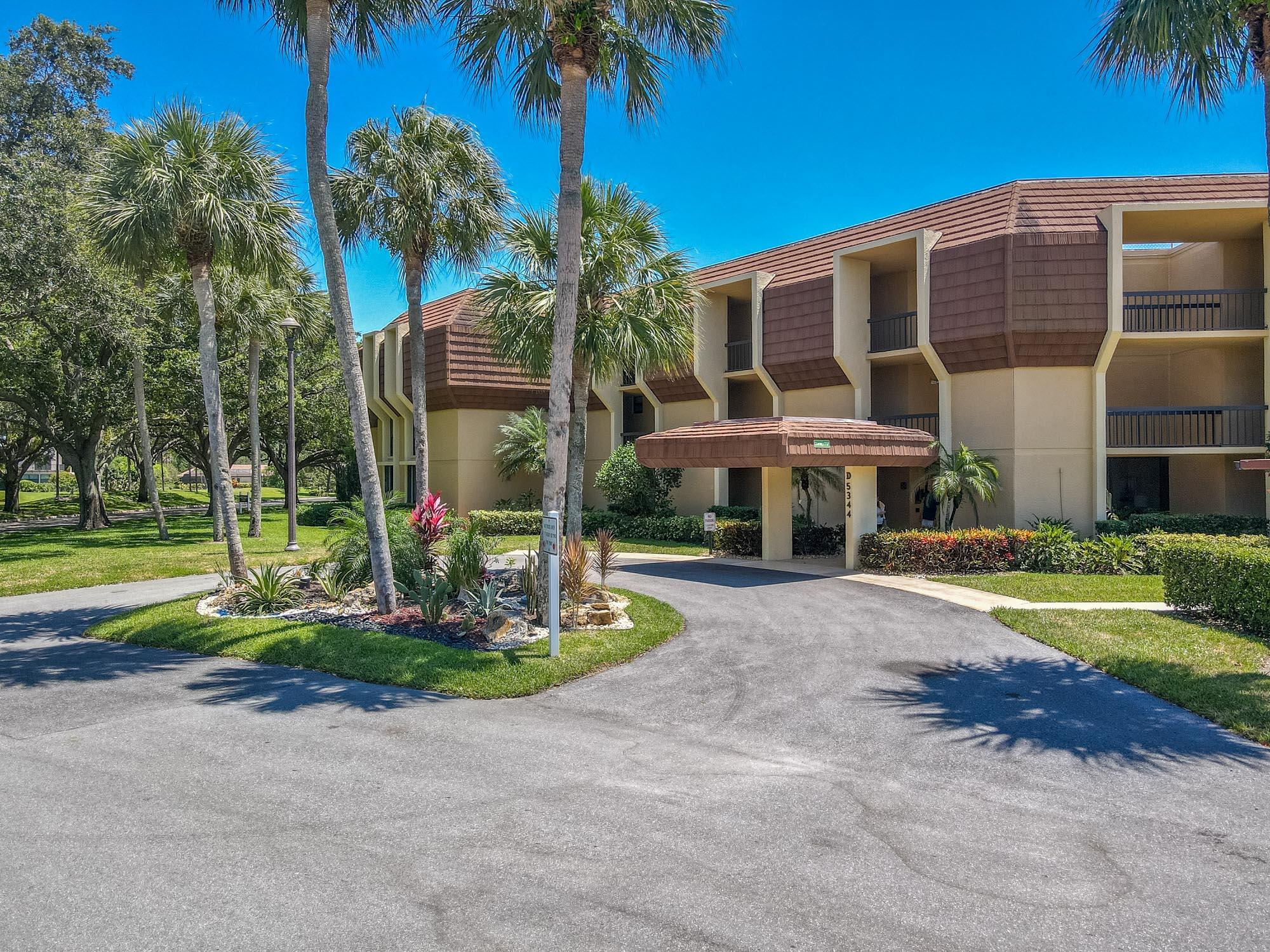 5344 Woodland Lakes Drive 321