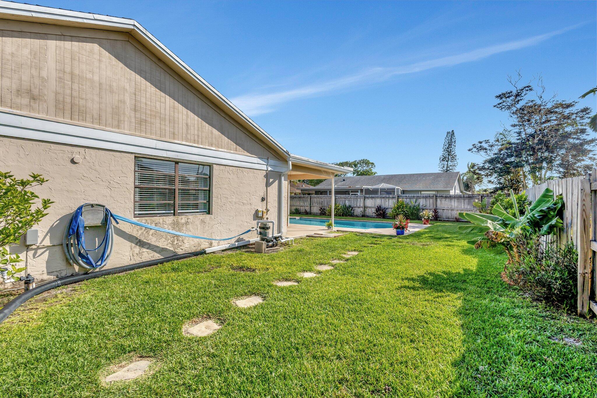 1181 Larch Way