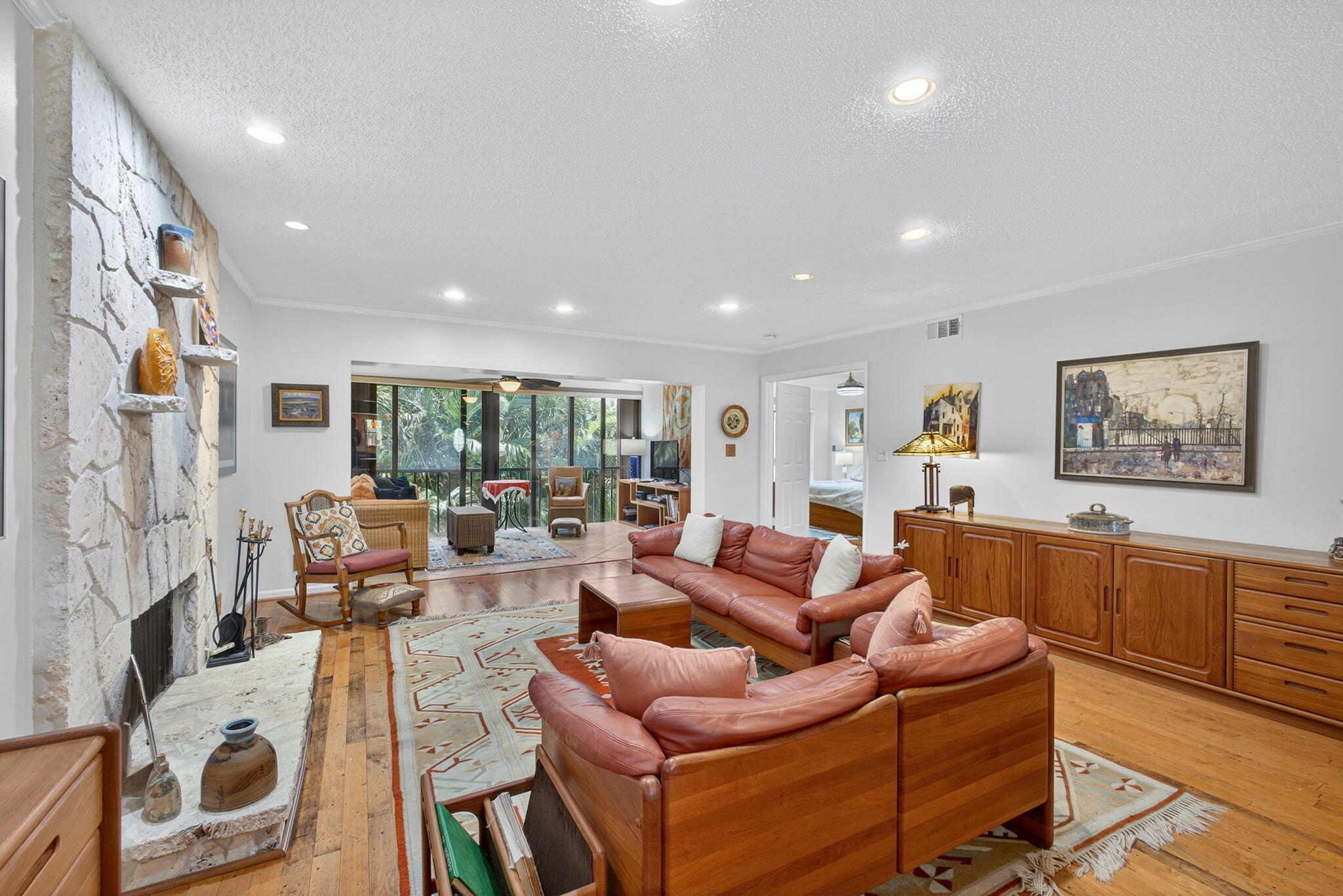 704 Clubhouse Circle