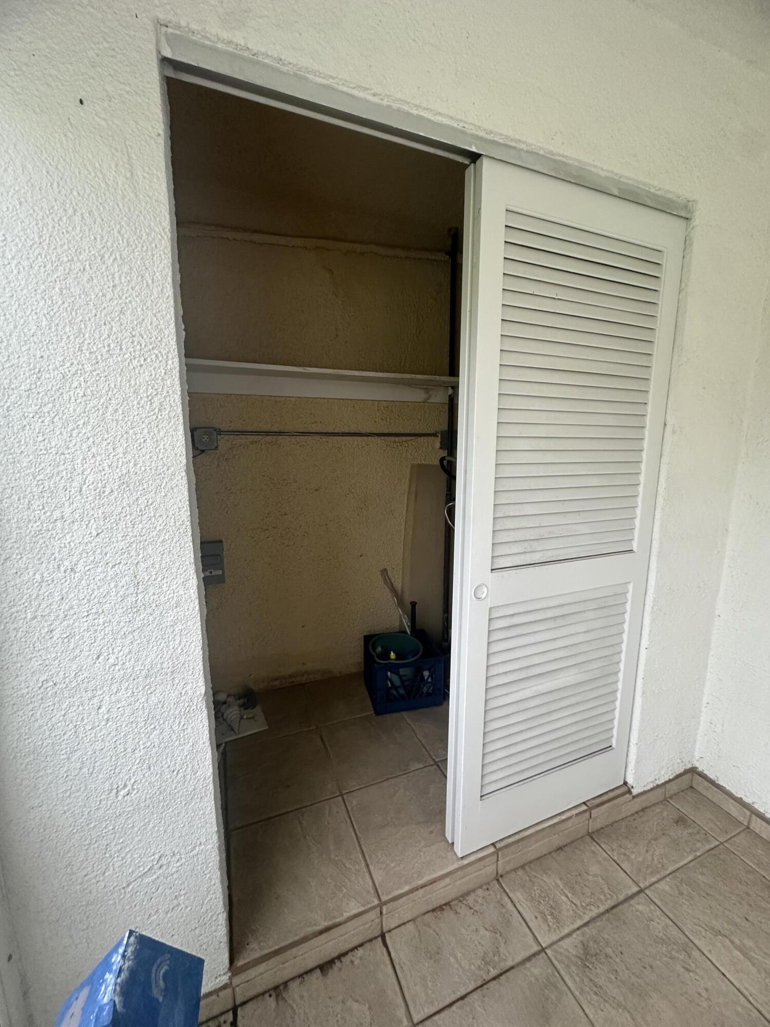 2515 NE 1st Court, 218