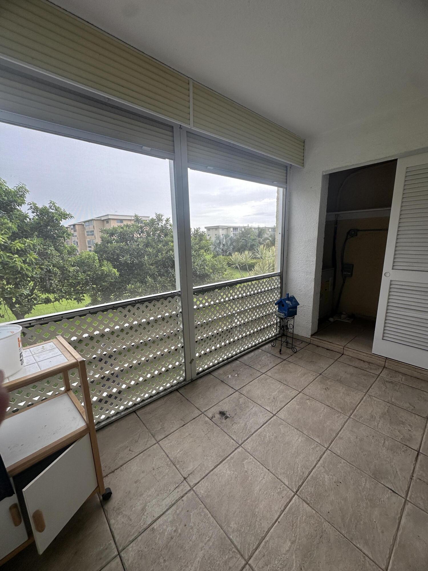 2515 NE 1st Court, 218