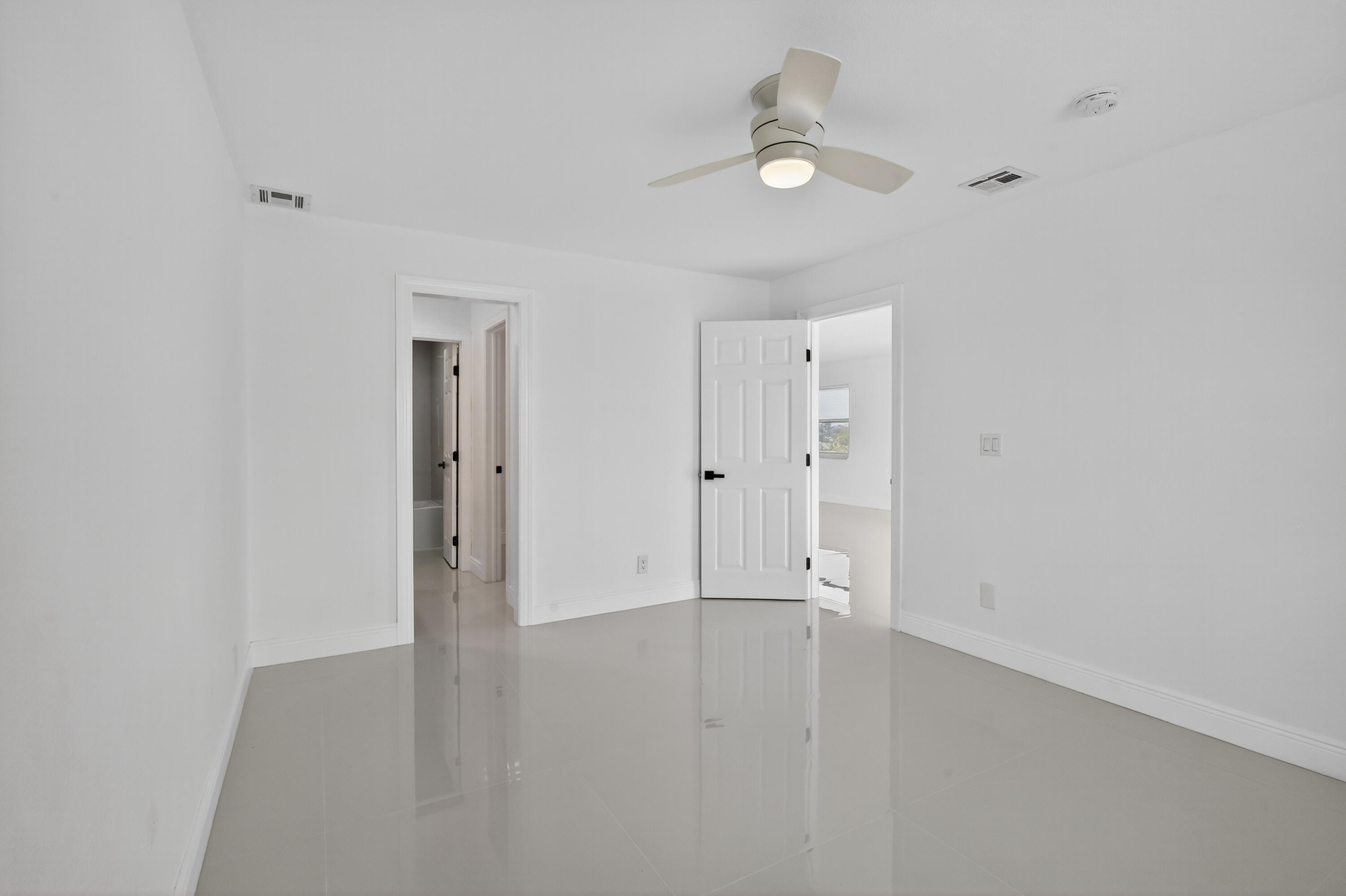 400 Wilma Circle 301