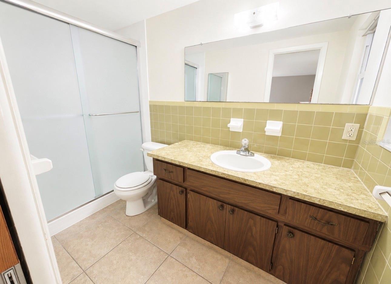 5617 CANOSA DR