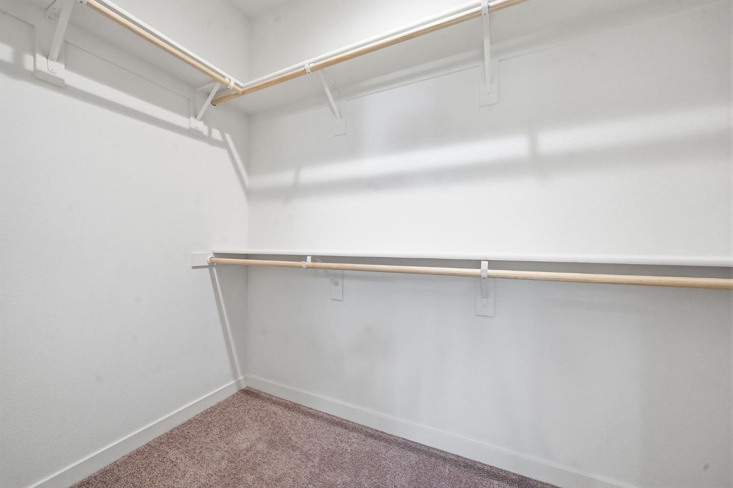 520 Spyglass Cir