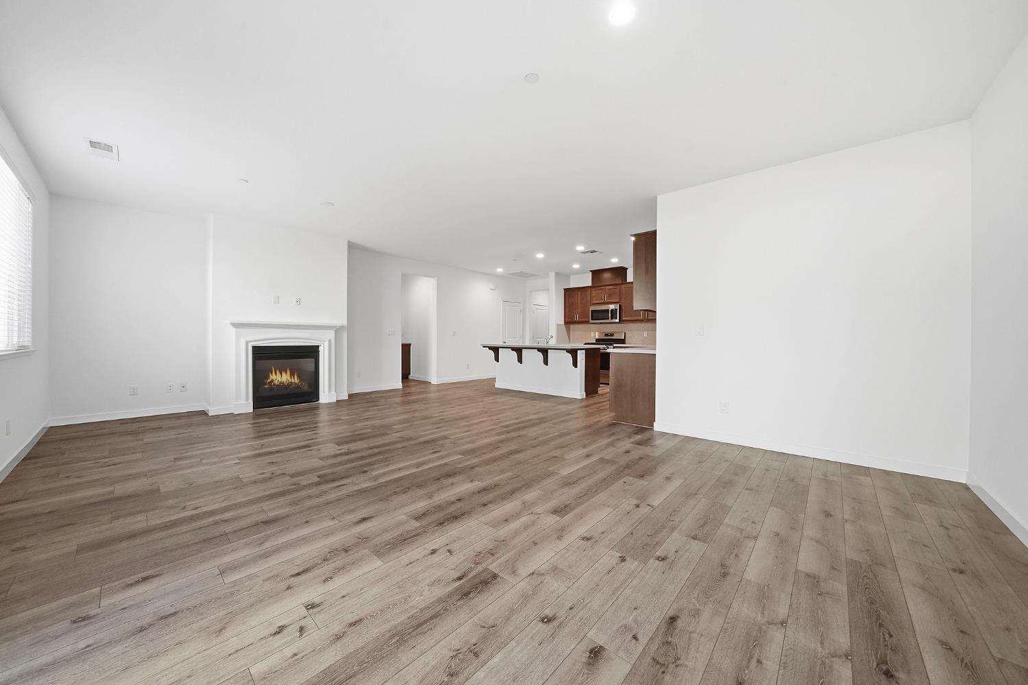 520 Spyglass Cir