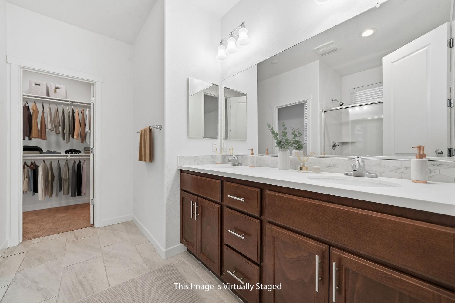 520 Spyglass Cir