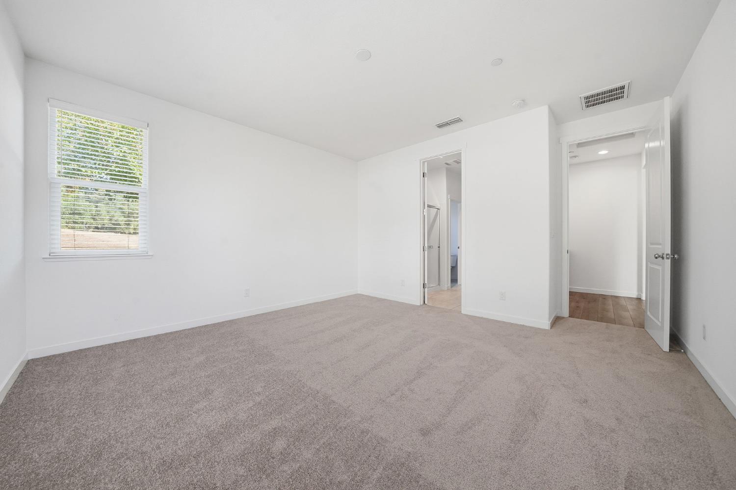 520 Spyglass Cir