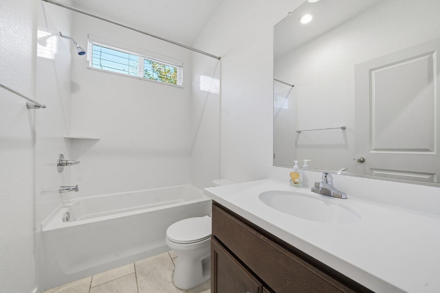 520 Spyglass Cir