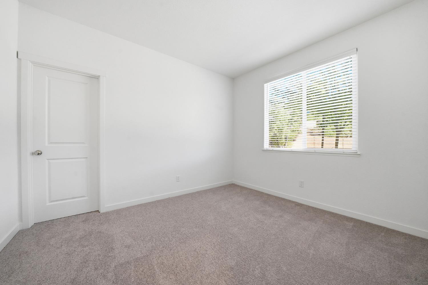 520 Spyglass Cir