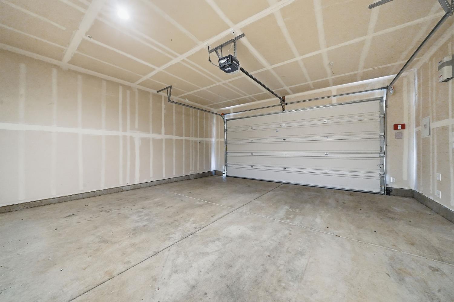 520 Spyglass Cir