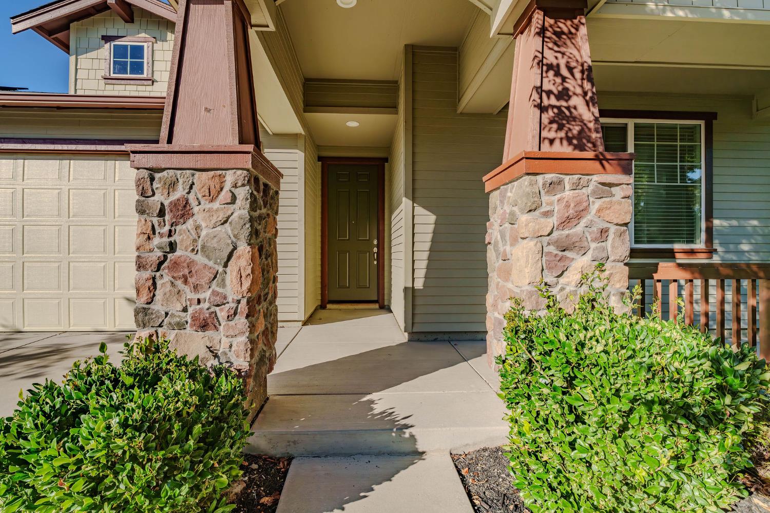 520 Spyglass Cir