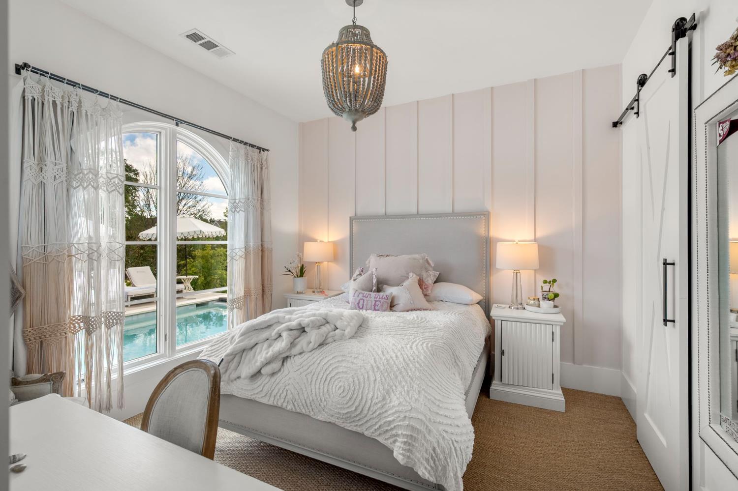 616 Selkirk Ranch