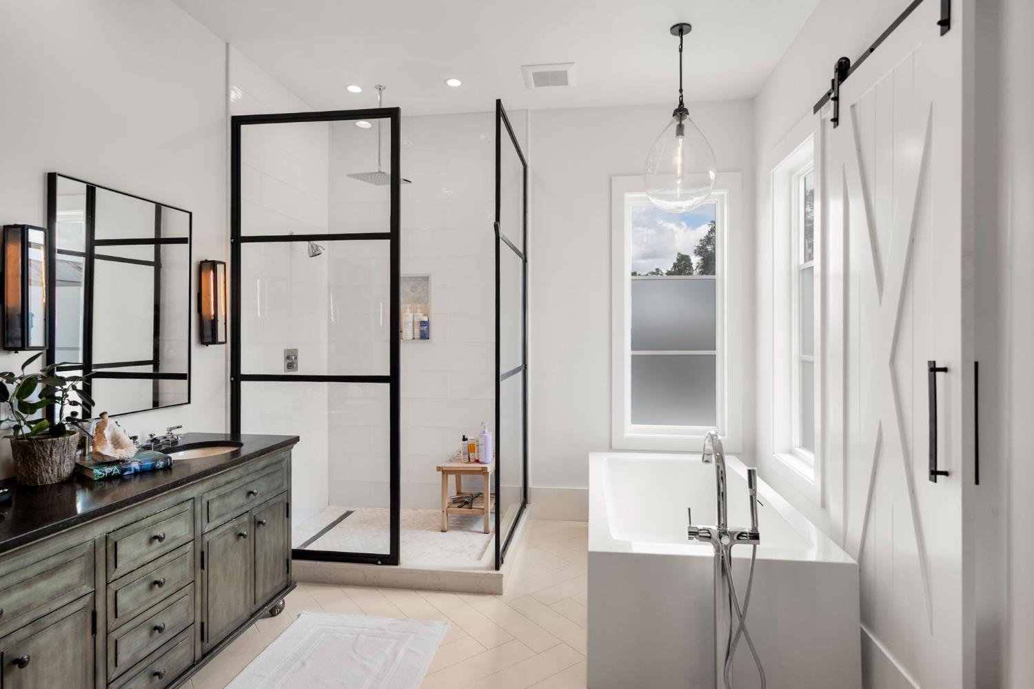 616 Selkirk Ranch