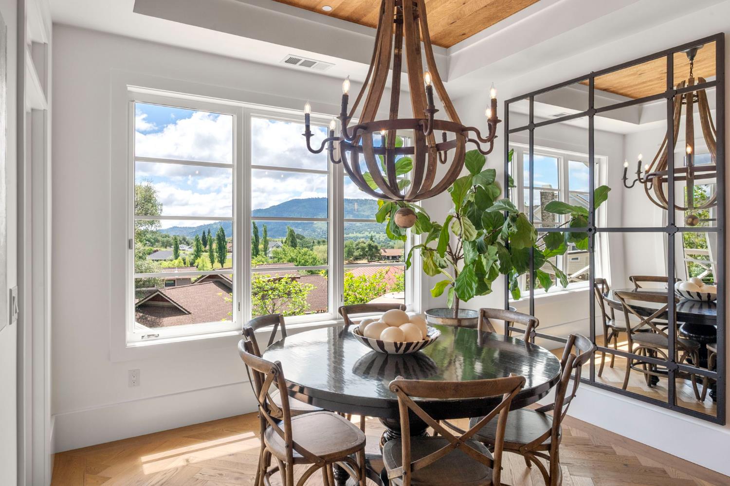 616 Selkirk Ranch