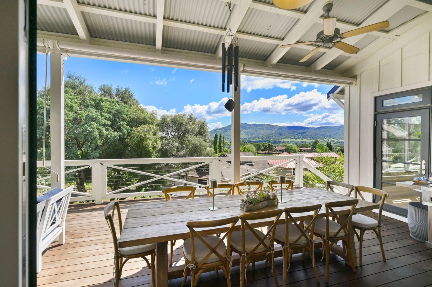616 Selkirk Ranch