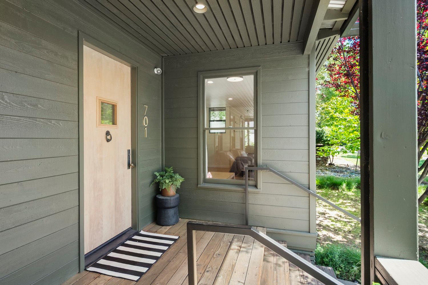 701 Selkirk Ranch