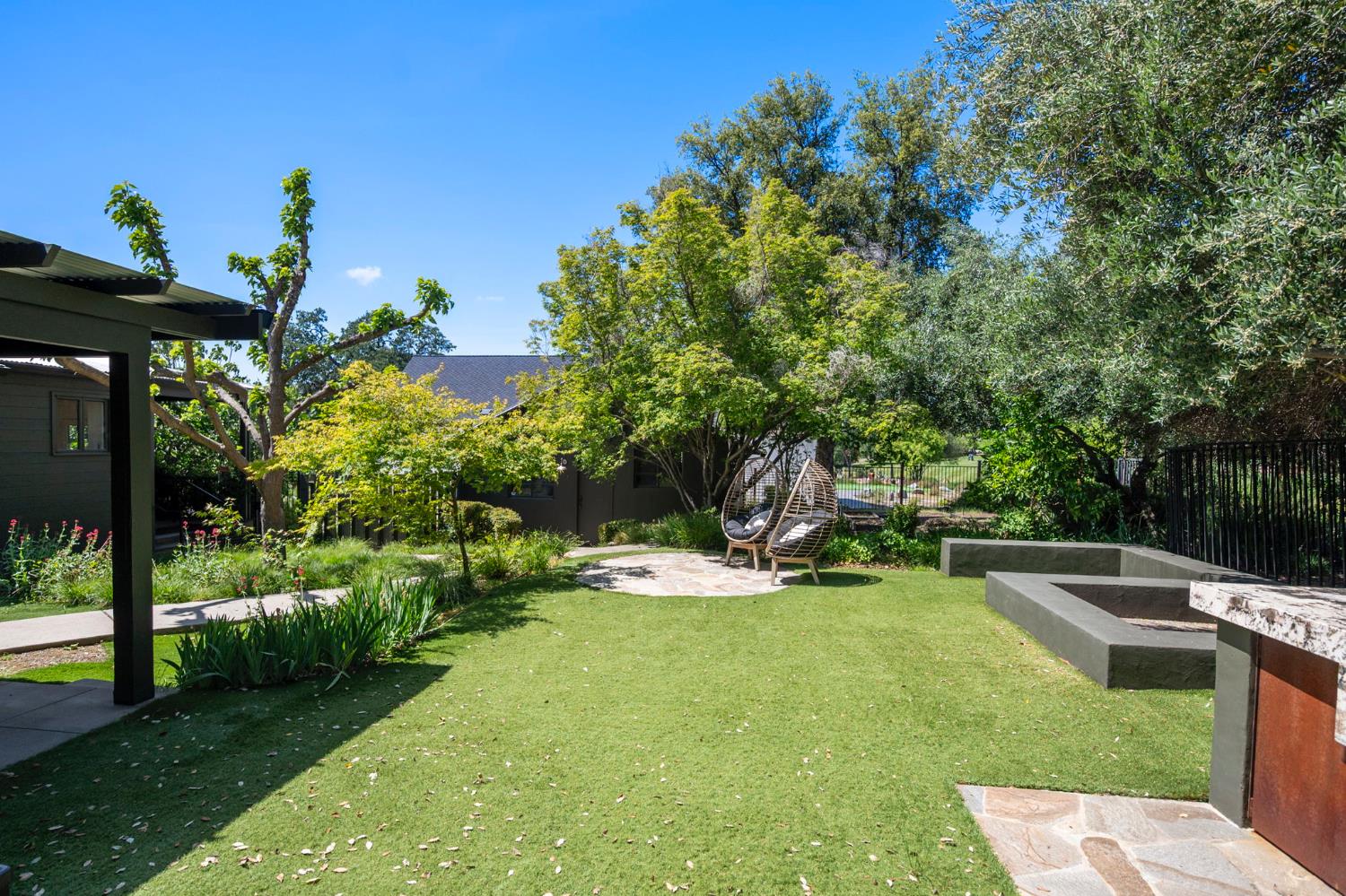 701 Selkirk Ranch