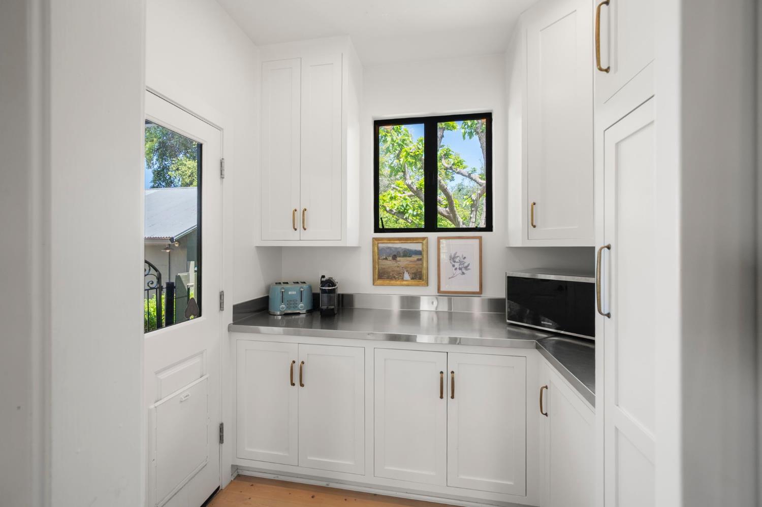 701 Selkirk Ranch