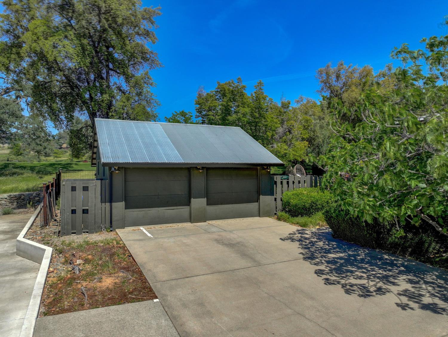 701 Selkirk Ranch